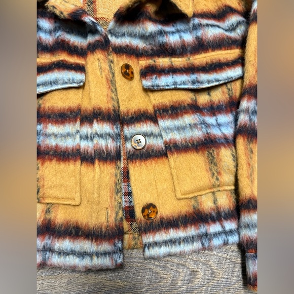 VIGOSS Striped Faux Fur Jacket - Picture 7 of 13